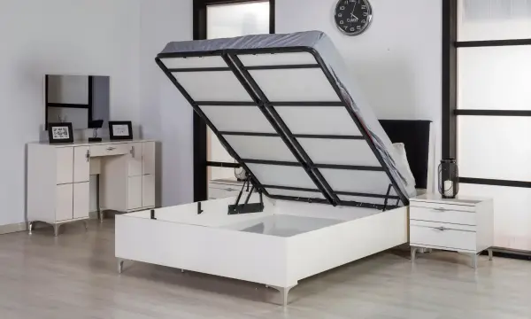 Moderna Beyaz Yatak Odası